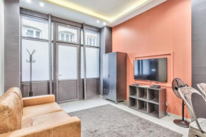 Beautiful industrial studio at the heart of the Marais in Paris - Welkeys